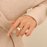 Coastal Fashion Accessories
Summer Shell Ring
Elegant Vintage Ring