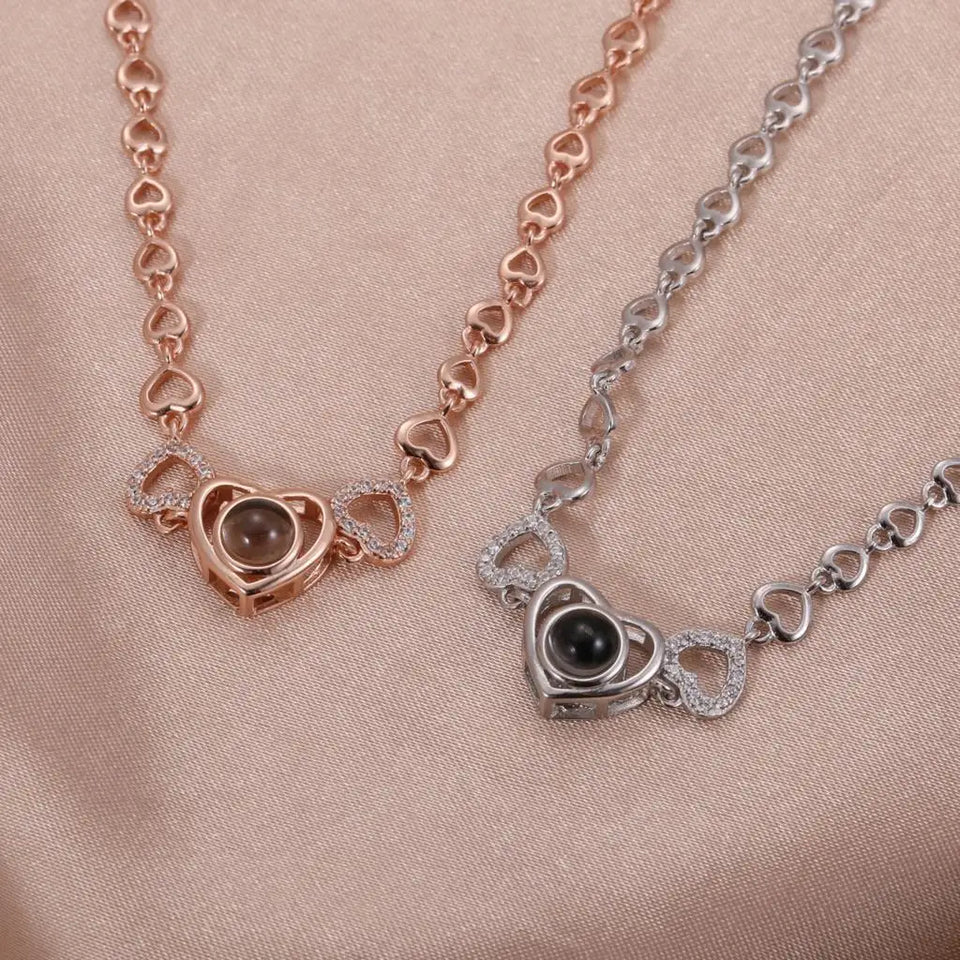 Photo projection jewelry
Memory bracelet
Heart pendant bracelet
Custom photo gift