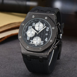 Sports Fashion Watch
Calendar Quartz Watch