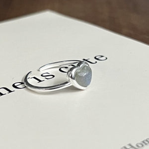 S925 c Minimalist Natural Crystal Ore Mini Heart Ring