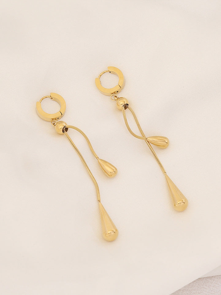 women's tassel necklace
gold water drop necklace
luxury statement jewelry
elegant pendant necklace
fashionable women's accessories